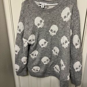 cupcakes & cashmere Gray Skull Sweater